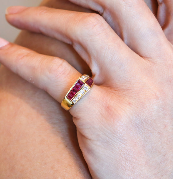 OSCAR HEYMAN Cocktail Ring In 18Kt Yellow Gold With 1.52 Ctw In Diamonds & Rubies
