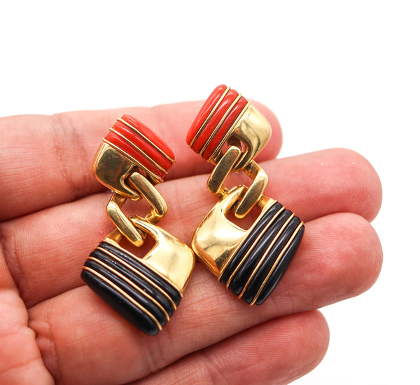 ROBERTO LEGNAZZI 1970 Dangle Drop Earrings In 18Kt Gold With Coral & Onyx
