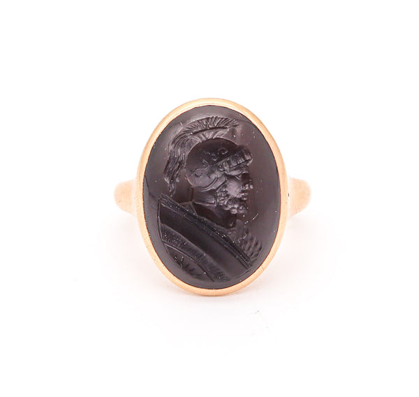 INTAGLIO 1900 Antique Signet Ring In 14Kt Yellow Gold With Carved Brown Agate