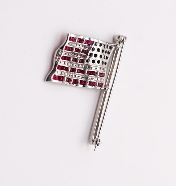 AMERICAN FLAG Brooch In 14Kt White Gold With 3.11 Ctw In Diamonds And Gemstones