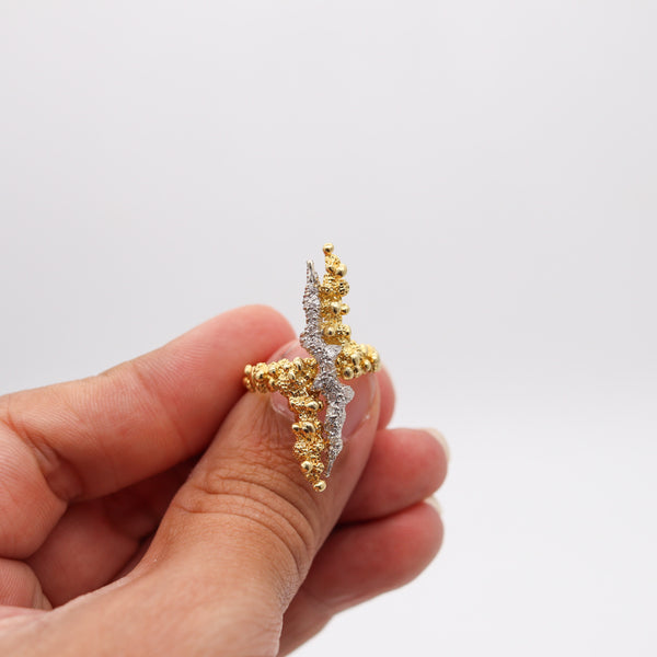 MODERNIST 1970 Sculptural Ring in Textured 18Kt Gold With European Diamonds