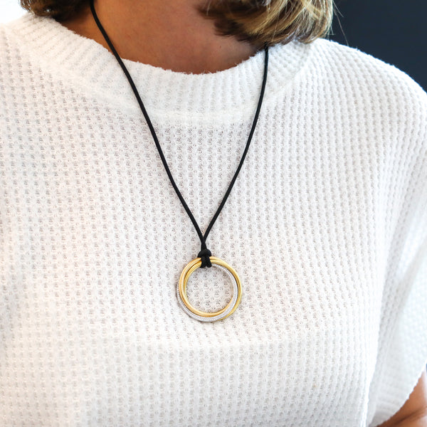 CARTIER Paris Extra Large Trinity Roller Necklace In 18Kt Gold With VVS Diamonds