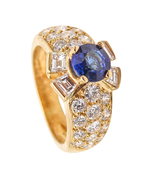 VAN CLEEF & ARPELS Cocktail Ring 18Kt Gold With 2.87 Ctw Diamonds Sapphire