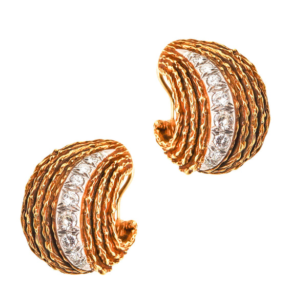 ERWIN PEARL 1970 Modernist Clips Earrings In 18Kt Gold With 1.66 Ctw Diamonds