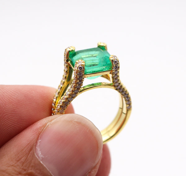 GIA CERTIFIED Cocktail Ring In 18Kt Gold With 6.58 Ctw In Emerald & Diamonds