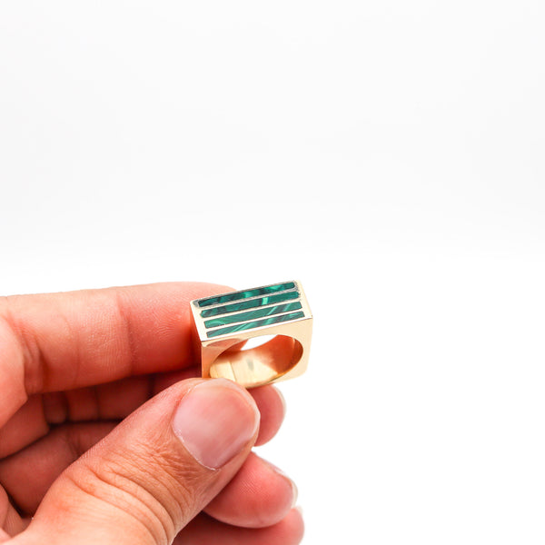 -Geometric 1970 Modernist Square Ring In 18Kt Yellow Gold With Inlaid Malachite