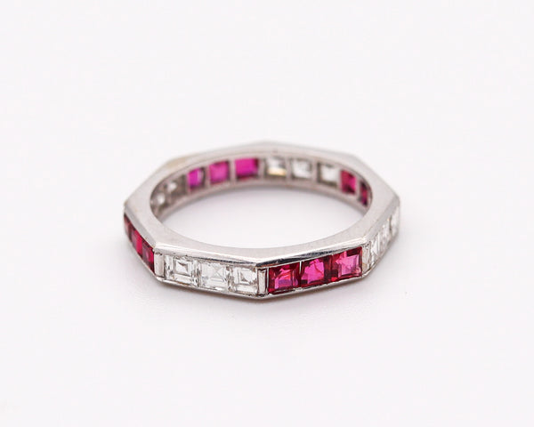 ENGLAND 1970 Octagonal Eternity Ring 18Kt Gold With 2.16 Ctw In Diamonds & Rubies