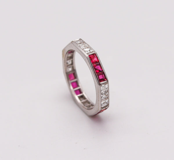ENGLAND 1970 Octagonal Eternity Ring 18Kt Gold With 2.16 Ctw In Diamonds & Rubies