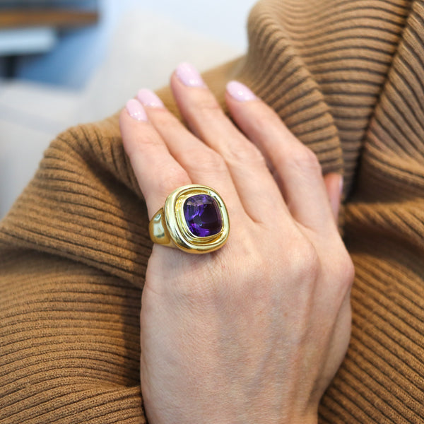 TIFFANY & CO. 1985 Paloma Picasso Square Cocktail Ring In 18Kt Gold & Amethyst