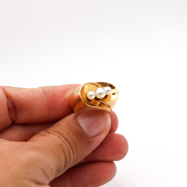 RAYMOND TEMPLIER 1960 Sculptural Ring In 18Kt Yellow Gold With Natural Pearls