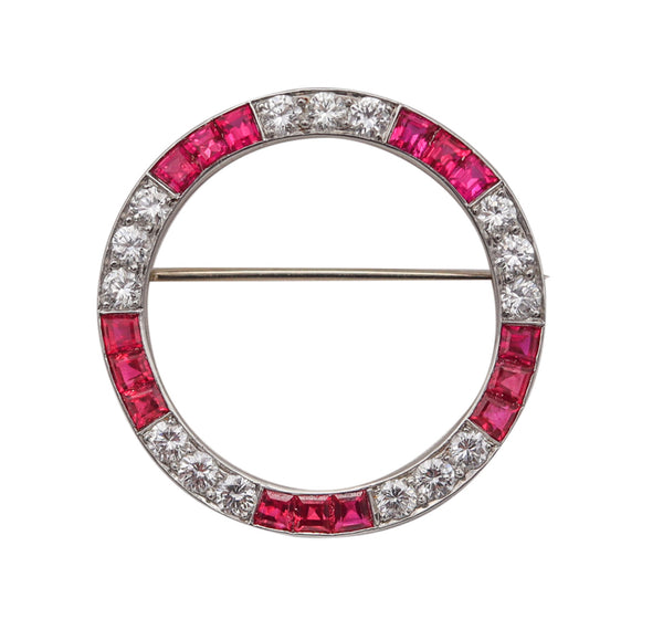-Raymond Yard 1935 Art Deco Brooch In Platinum With 4.82 Ctw Rubies Diamonds