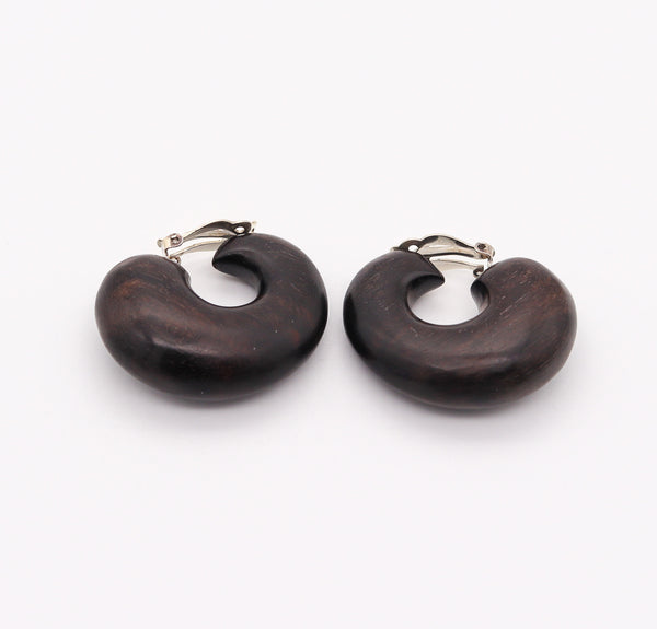CATHERINE NOLL 1970 French Clips-On Earring Sculpted In Wood & .925 Sterling Silver