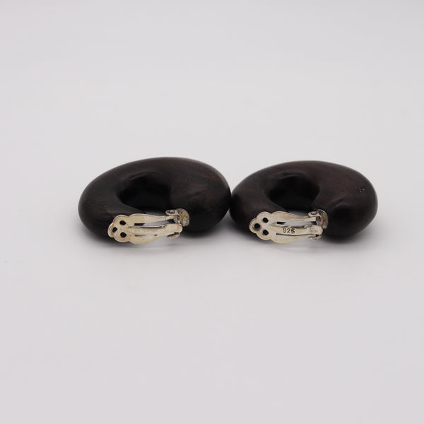 CATHERINE NOLL 1970 French Clips-On Earring Sculpted In Wood & .925 Sterling Silver