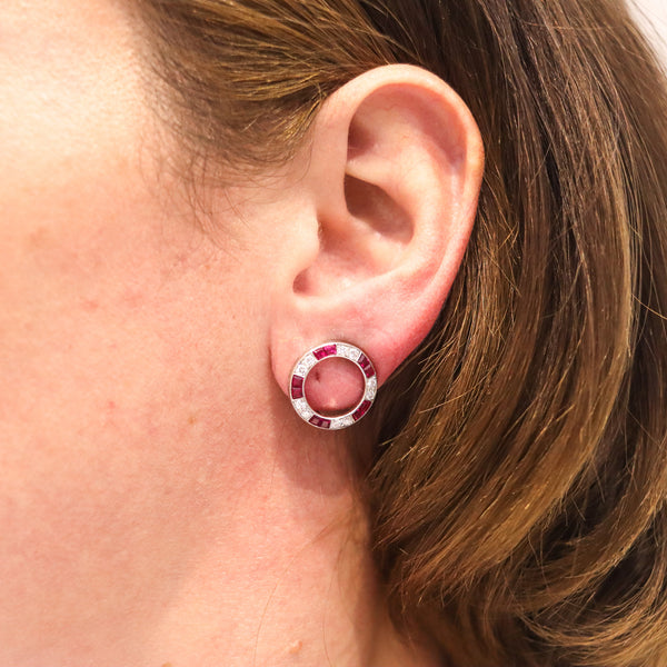 -Raymond Yard 1935 Art Deco Earrings In Platinum With 3.09 Ctw Rubies Diamonds
