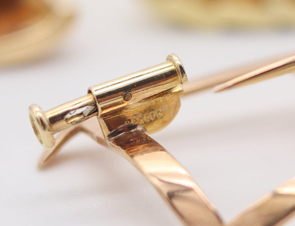 RENE BOIVIN Paris 1935 Belperron Art Deco Convertible Clips-Brooch In 18Kt Gold