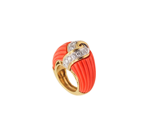 -Italian 1970 Modernist Cocktail Ring In 18Kt Gold With 21.60 Ctw In Diamonds Coral