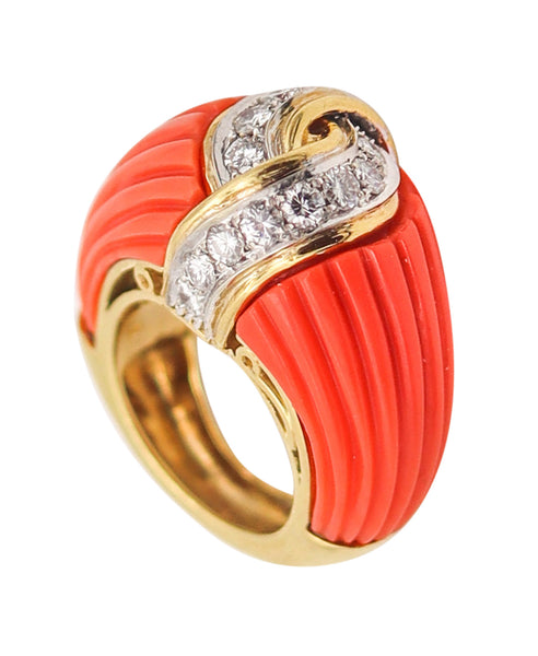 -Italian 1970 Modernist Cocktail Ring In 18Kt Gold With 21.60 Ctw In Diamonds Coral