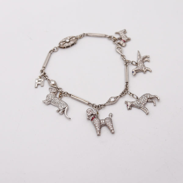 ART DECO 1925 Five Dogs Charms Bracelet In Platinum With 4.03 Ctw Diamonds