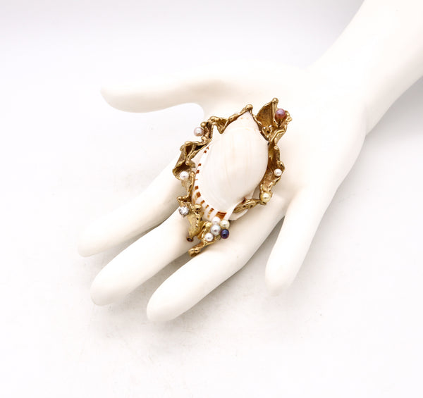 -Gilbert Albert 1970 Swiss Modernist Pendant Brooch In 18Kt Gold Shell And Pearls