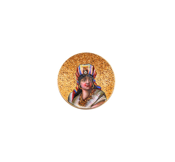 -Egyptian Revival 1880 Round Enameled Queen Brooch In 18Kt Gold With Diamond