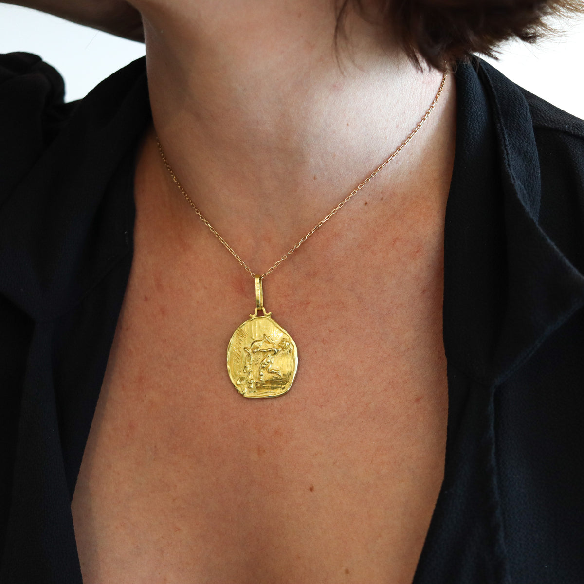 Germano Nino D'Antonio 1970 Renaissance Revival Medallion In 18Kt