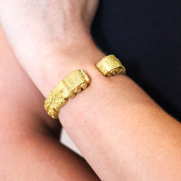 WANDER FRANCE 1960 Modernist Cuff Bracelet In Solid 18Kt Yellow Gold