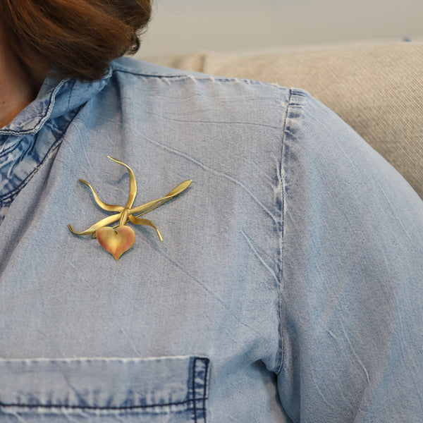 ANGELA CUMMINGS 1988 Enameled Orchid Pendant Brooch In 18Kt Yellow Gold