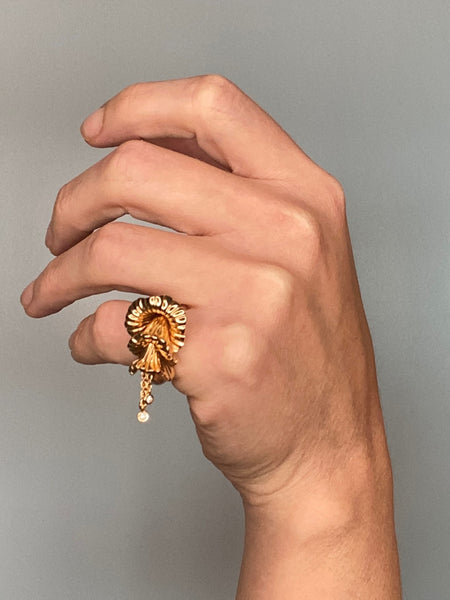 Boucheron Paris Exquises Confidences Cocktail Ring In 18Kt Yellow Gold With Diamonds