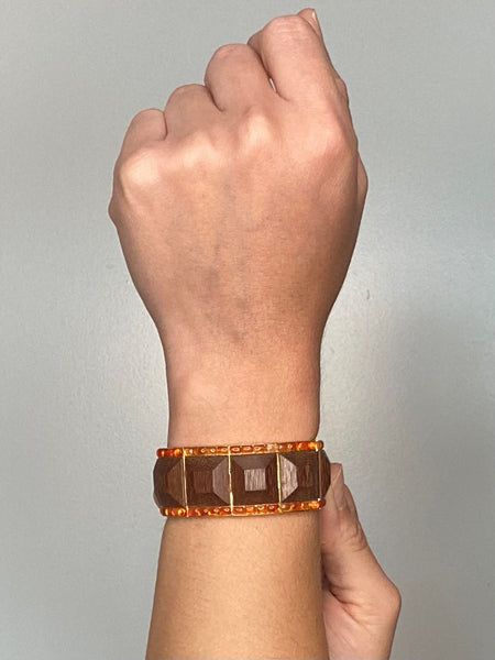 Rene Boivin Paris 18Kt Yellow Gold Bracelet With 60 Cts Of Natural Fire Opals And Woods