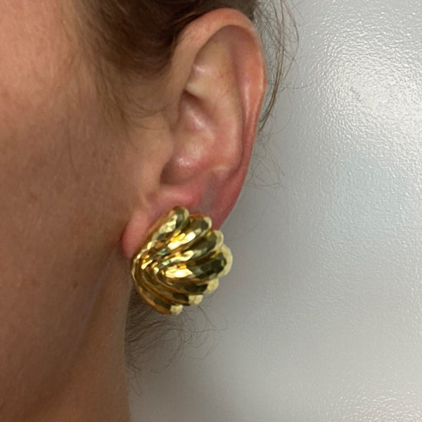 Henry Dunay New York Faceted Hammered Clips On Earrings In Textured 18Kt Yellow Gold