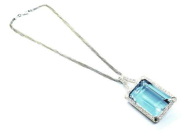 LARGE AQUAMARINE & DIAMONDS 18 KT YELLOW GOLD NECKLACE