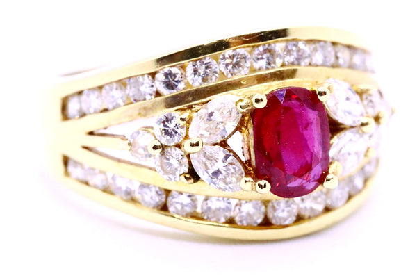 RUBY & DIAMONDS CLASSICAL 14 KT GOLD RING