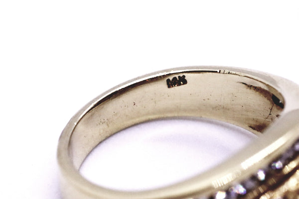 RUBY & DIAMONDS CLASSICAL 14 KT GOLD RING