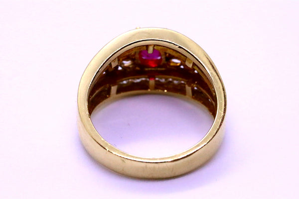 RUBY & DIAMONDS CLASSICAL 14 KT GOLD RING