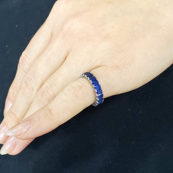 Eternity Band Ring In 18Kt White Gold With 5.58 Cts In Vivid Blue Sapphires
