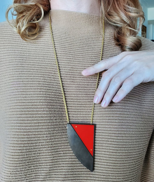 Thomas Gentille 1970 Geometric Red Lucite Brooch In 18kt Gold Bronze And Copper