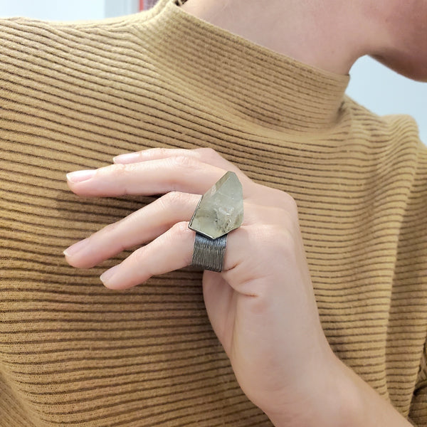 -Scandinavian 1960 Brutalist Cocktail Ring In Sterling Silver With Rock Quartz