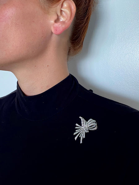 Gubelin 1950 Swiss Post War Brooch In Platinum With 6.42 Cts In VVS Diamonds