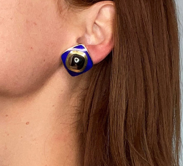 Tiffany Co By Leo De Vroomen Pair Of Enameled Clips Earrings In 18Kt Yellow Gold With 24 Cts In Hematite