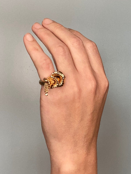 Boucheron Paris Exquises Confidences Cocktail Ring In 18Kt Yellow Gold With Diamonds