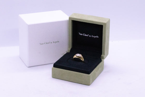 VAN CLEEF & ARPELS VCA DIAMONDS 18 KT AND PLATINUM RING