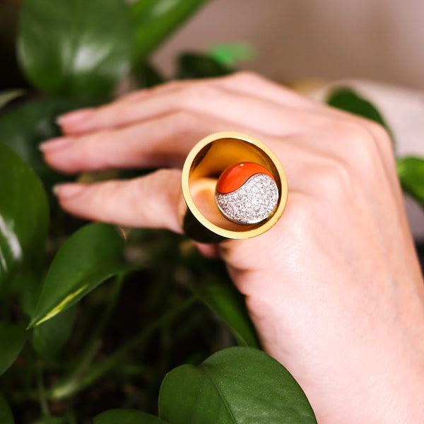 Spatialism 1970 Artistic Sculptural Yin Yang Ring In 18Kt Gold With 1.55 Cts In Diamonds And Coral