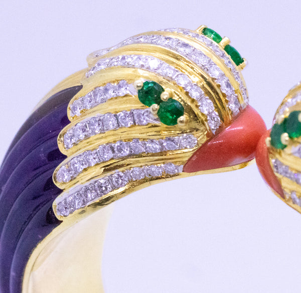 PARROTS BANGLE IN 18 KT WITH DIAMONDS, CARVED CORAL & AMETHYST