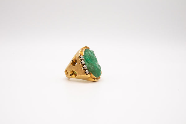 MODERNIST 18 KT COCKTAIL RING WITH 23.79 Ctw IN DIAMONDS & CARVED EMERALD GIA
