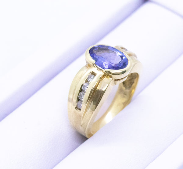 TANZANITE & DIAMONDS 14 KT GOLD RING