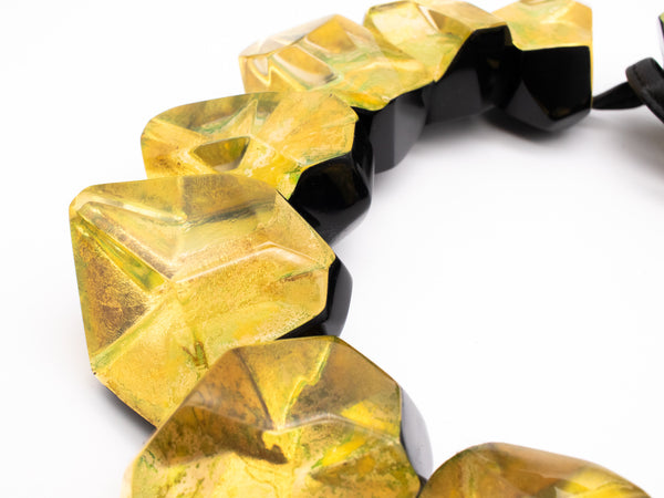 GERDA LYNGGAARD MONIES 1998 FRANCE VINTAGE GOLDEN & BLACK LUCITE NECKLACE
