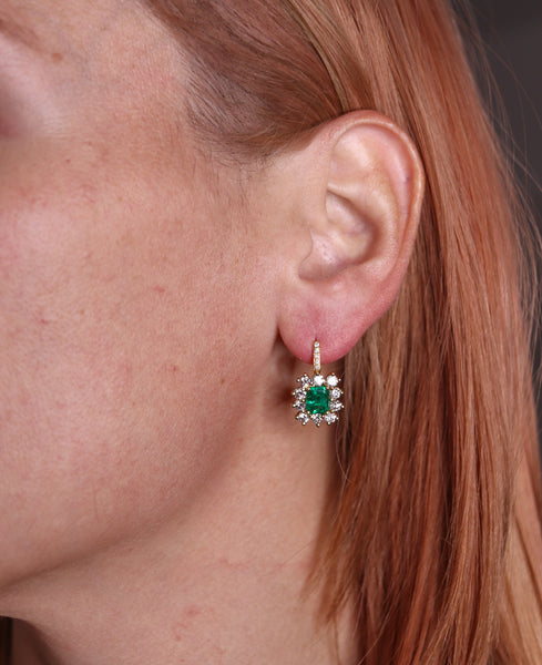 COLOMBIAN Emerald And Diamonds Earrings In 18Kt Yellow Gold With 4.92 Carats