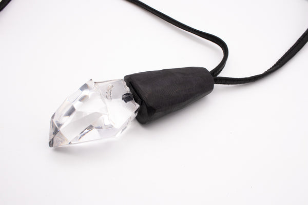 GERDA LYNGGAARD MONIES 1998 FRANCE VINTAGE CARVED LUCITE & EBONY WOOD NECKLACE