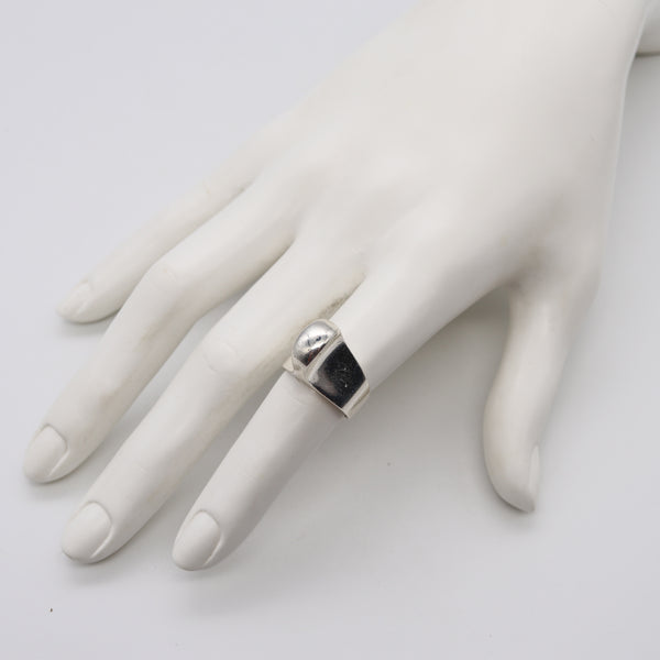 *Tiffany & Co. 1977 Elsa Peretti Rare Sculptural freeform Ring in Sterling Silver