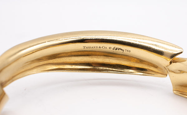 TIFFANY & CO.  FRANK GEHRY 18 KT SOLID GOLD MODERN BANGLE